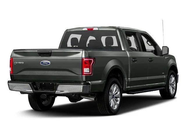 Used 2017 Silver Ford XLT image 2