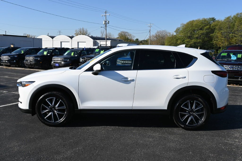 Used 2017 Snowflake White Pearl Metallic Mazda Grand Touring image 4