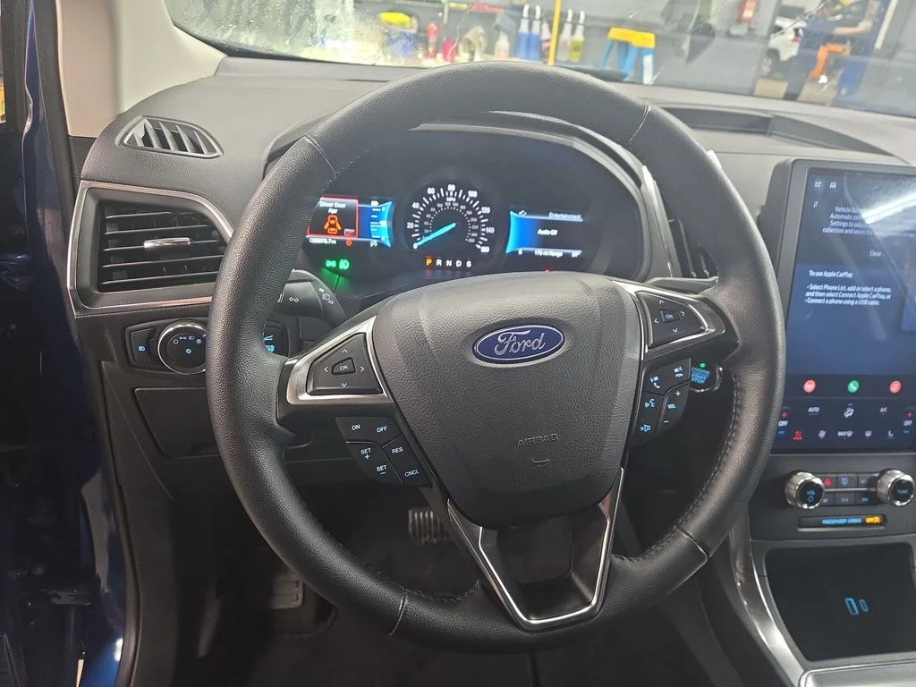 2024 Ford Edge Titanium - Photo 11