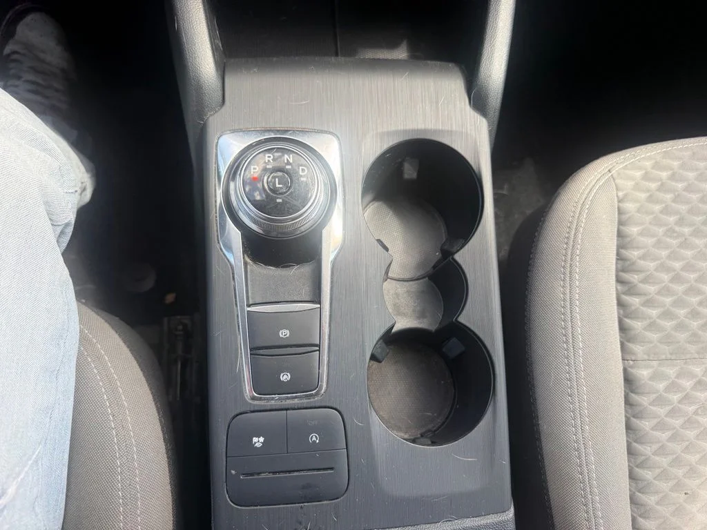 Used 2020 Black Ford SE image 31