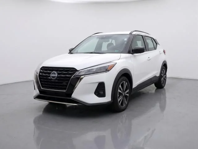 Used 2024 White Nissan SR image 2