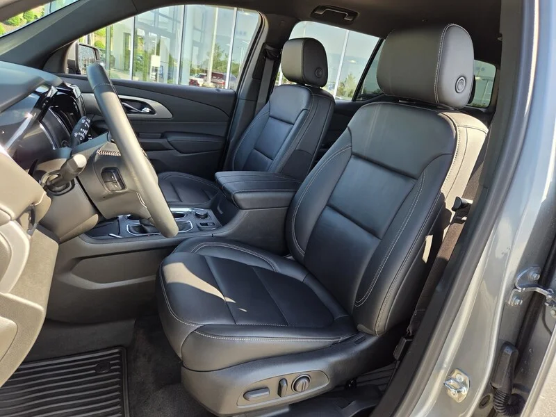 Used 2023 Sterling Gray Metallic CHEVROLET AWD 4DR LT LEATHER image 8