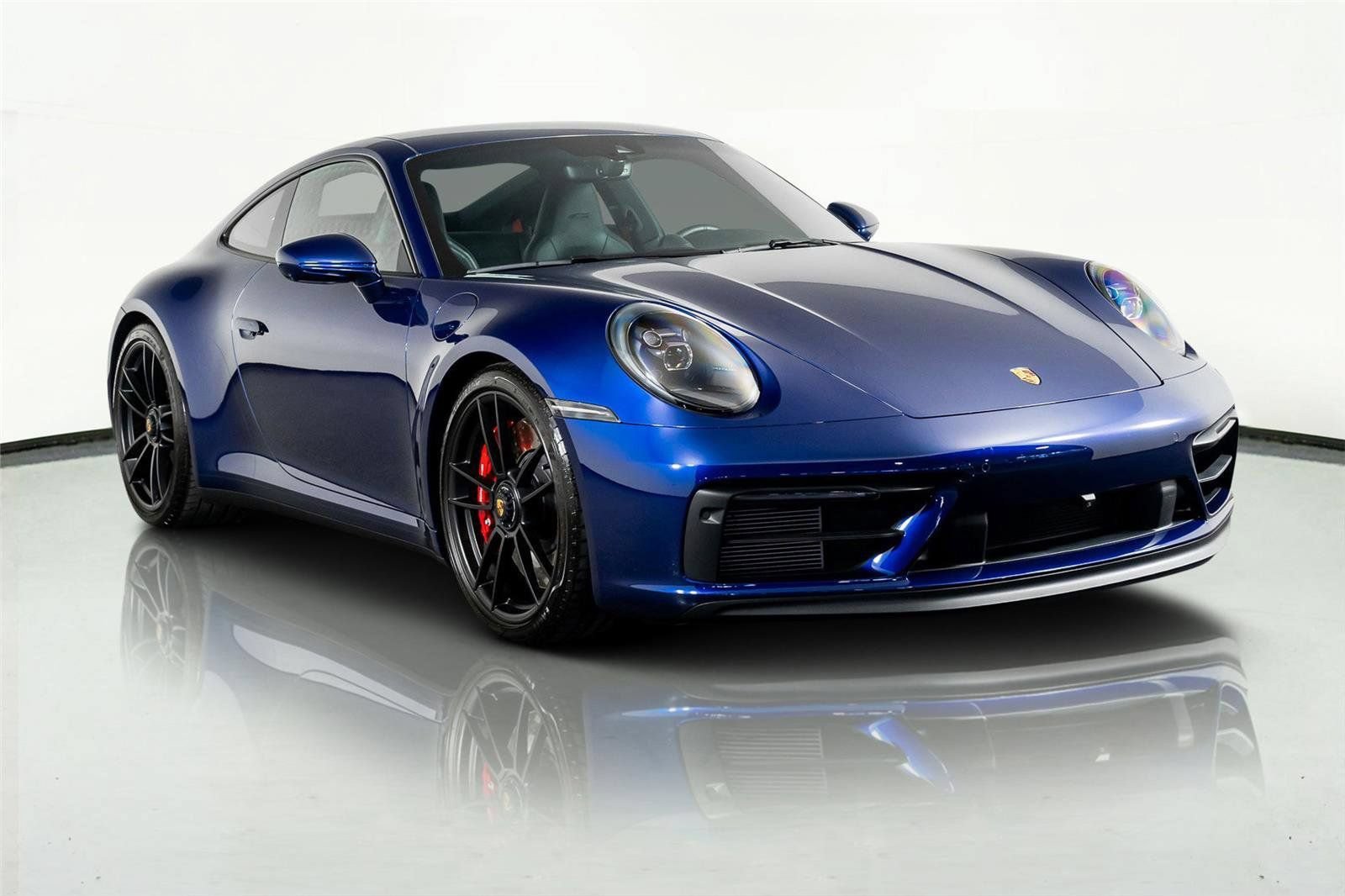 Used 2024 White Porsche Carrera GTS image 4