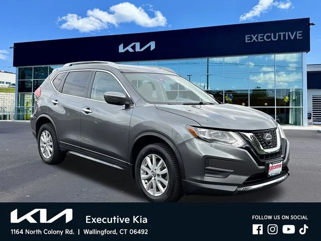Used 2019 Gray Nissan SV image 5
