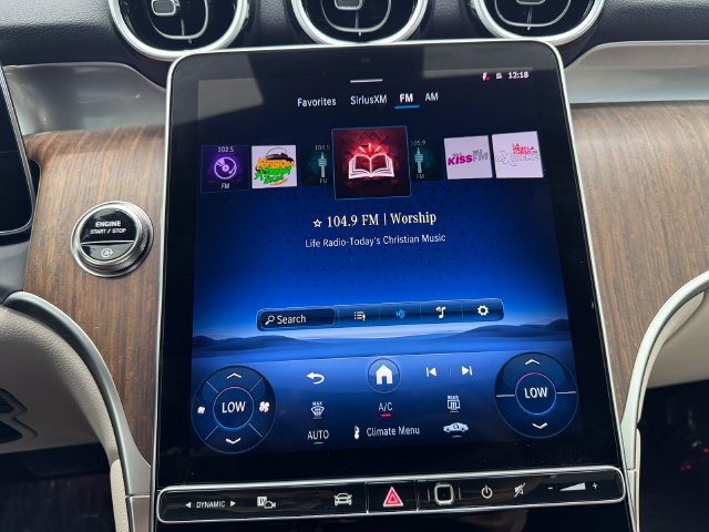 Certified Used 2026 Polar White Mercedes-Benz GLC 300 image 30
