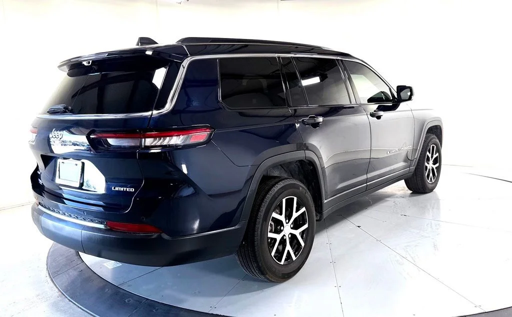 Used 2024 Black Jeep Limited image 4