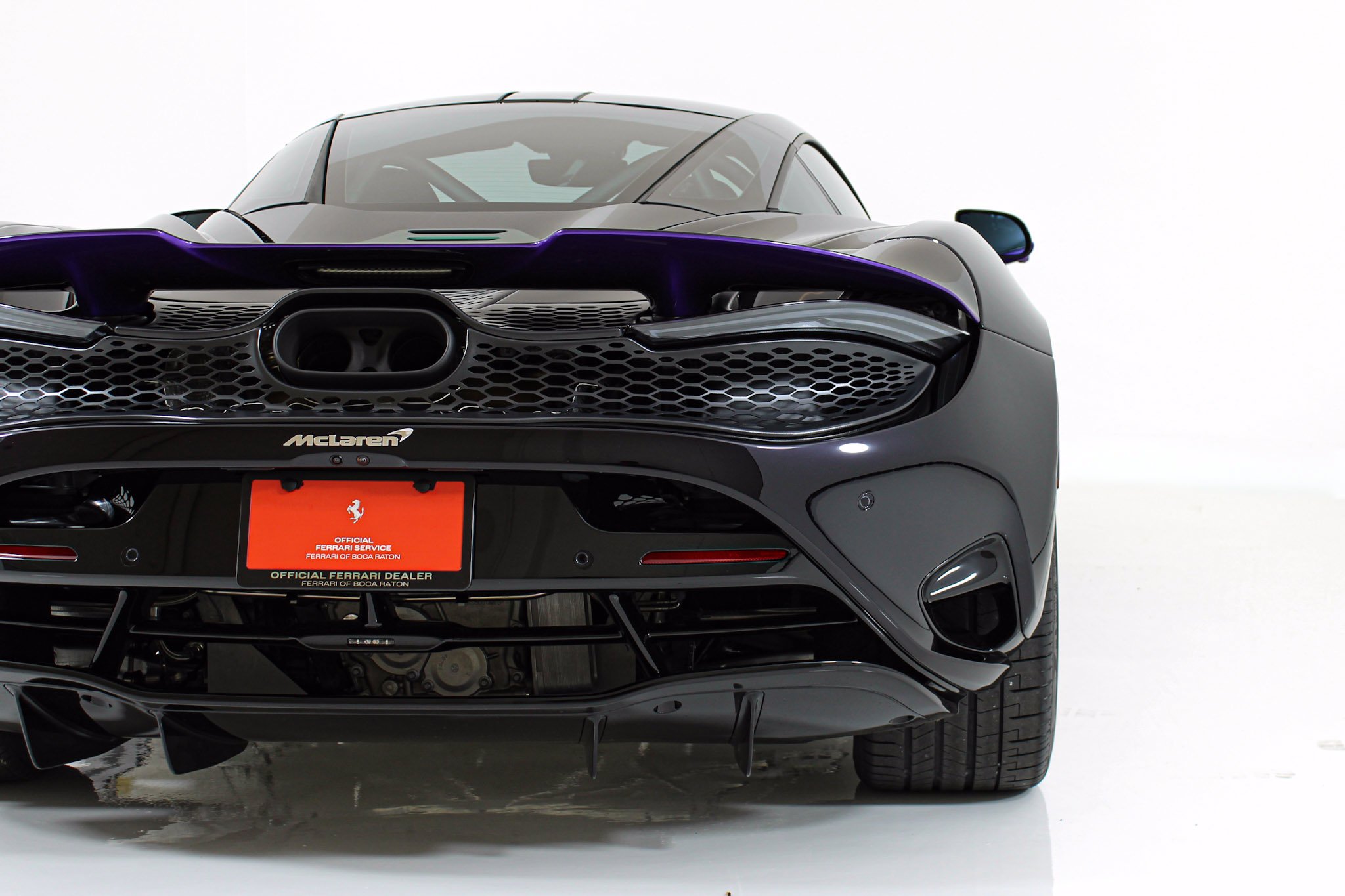 Used 2024 Purple McLaren Coupe image 33