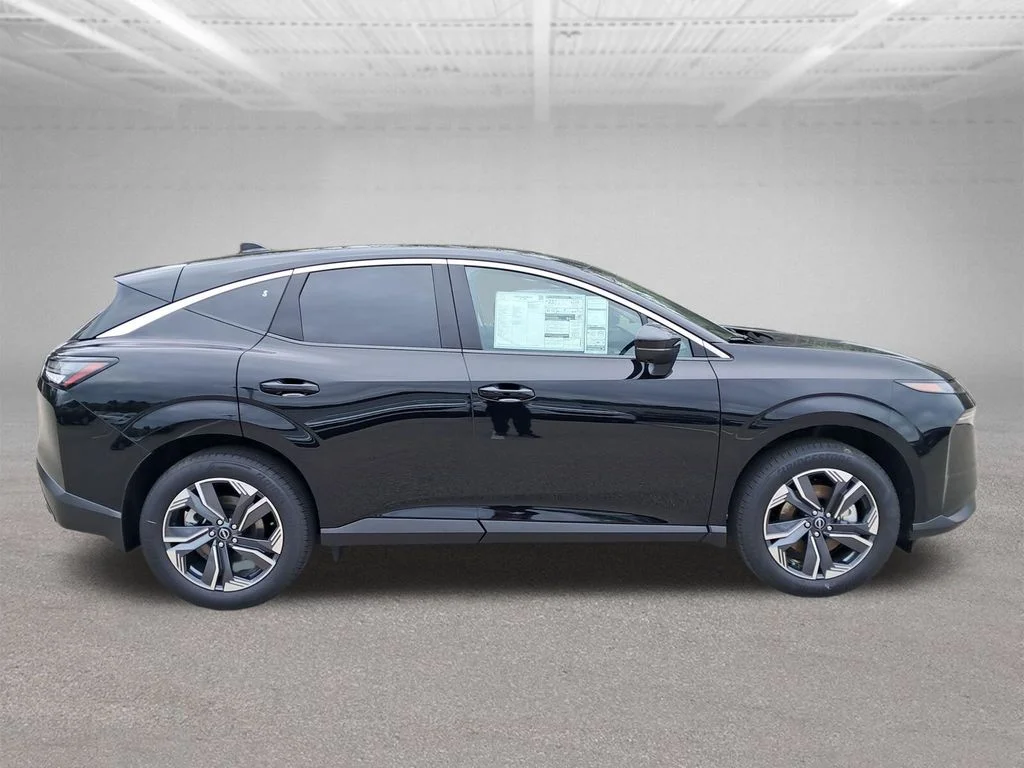 New 2026 White Nissan Platinum image 7