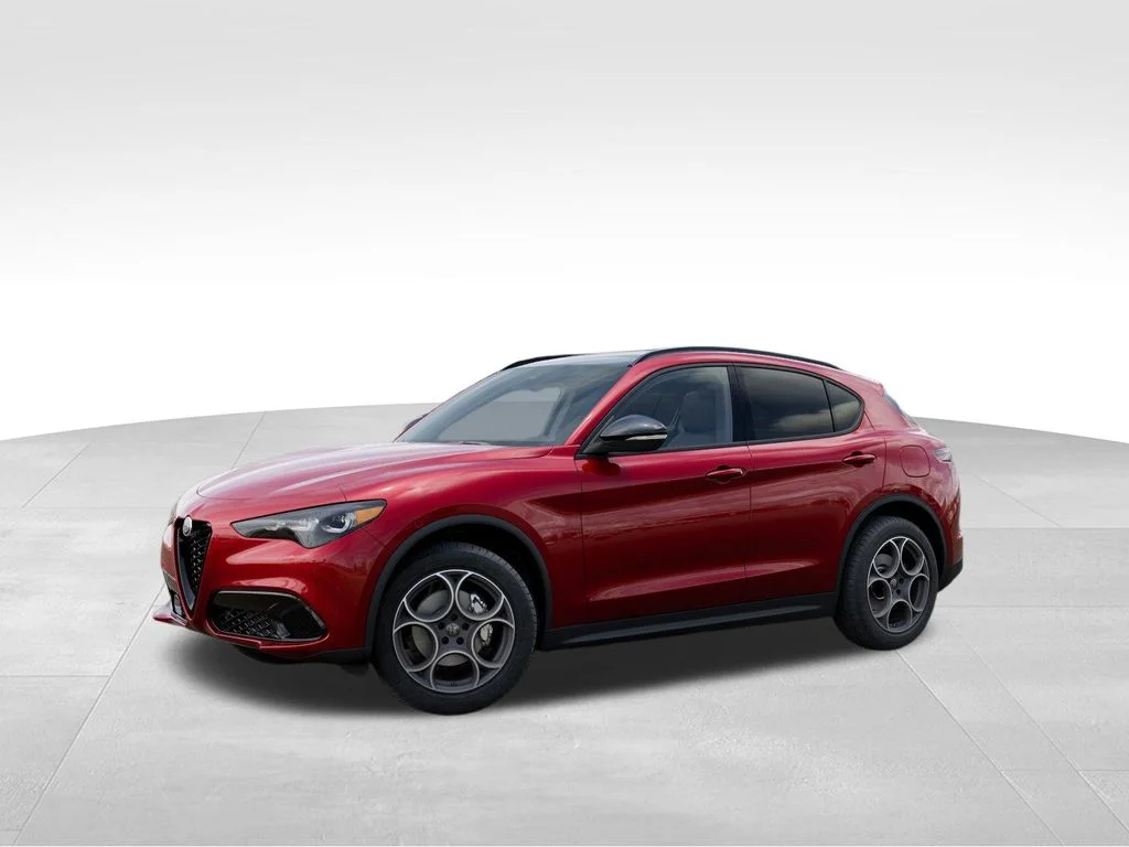 Used 2025 Red Alfa Romeo Base image 2