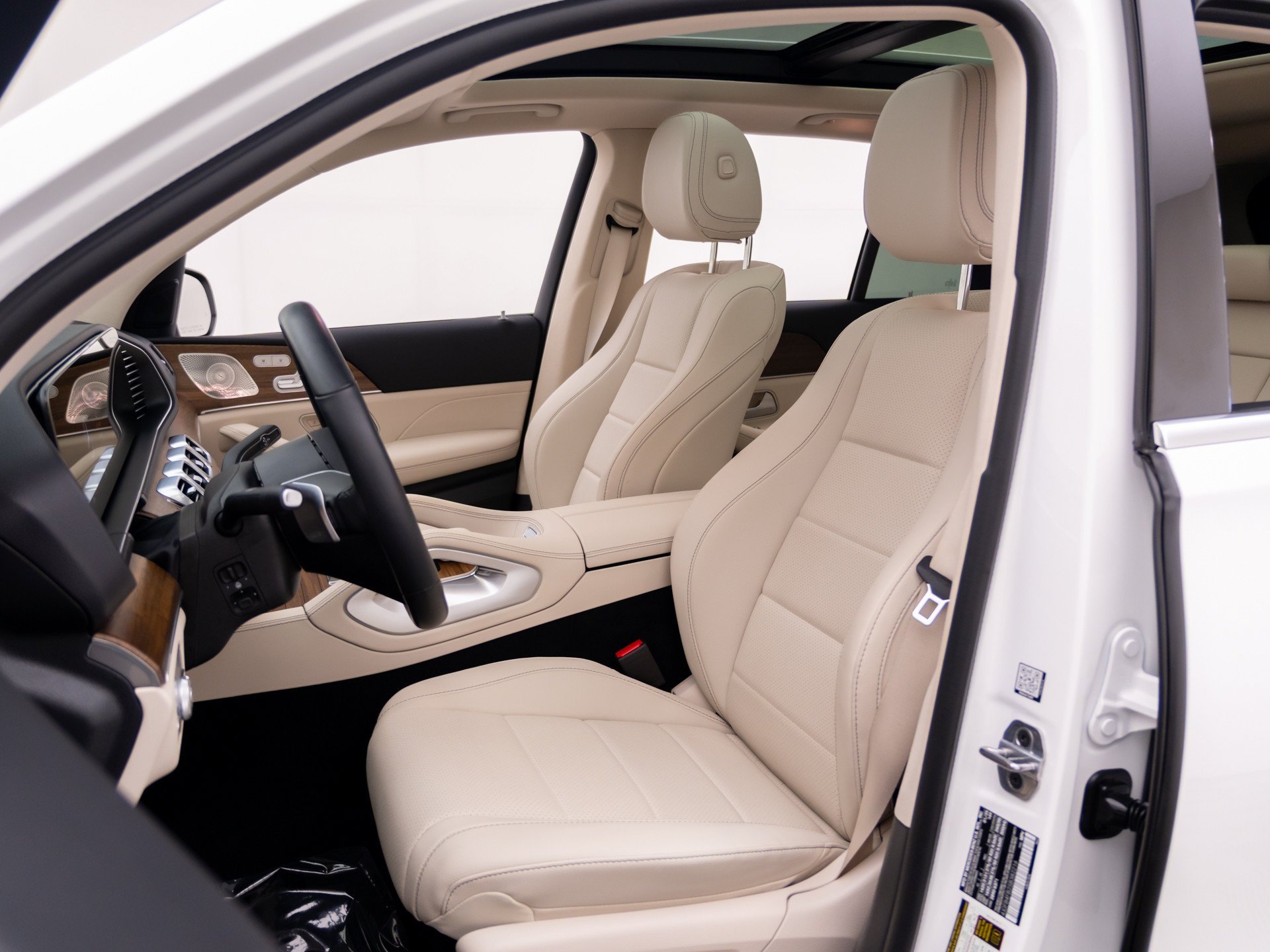 Used 2025  Mercedes-Benz GLE 350 image 16