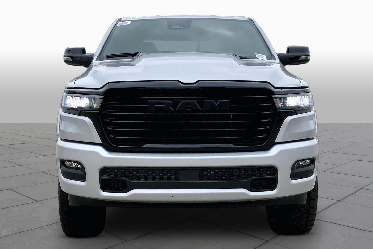 New 2026 Silver Zynith Exterior Paint RAM Laramie image 3