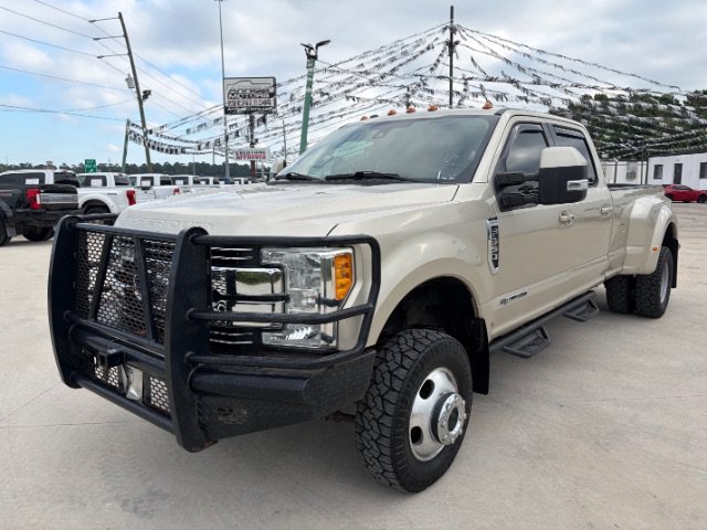 Used 2017 Tan Ford Lariat image 1