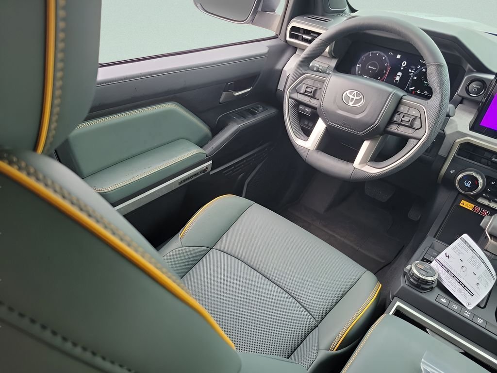 2025 Toyota Tacoma Trailhunter - Photo 16