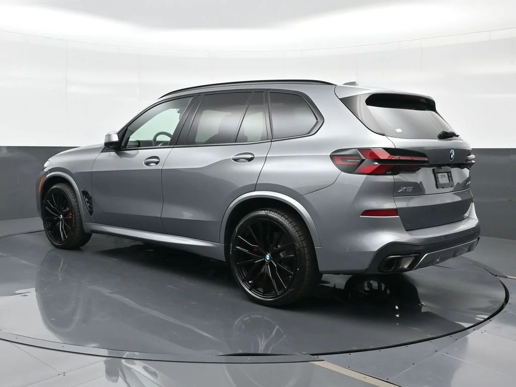 Certified Used 2024 Skyscraper Grey Metallic BMW xDrive40i image 3
