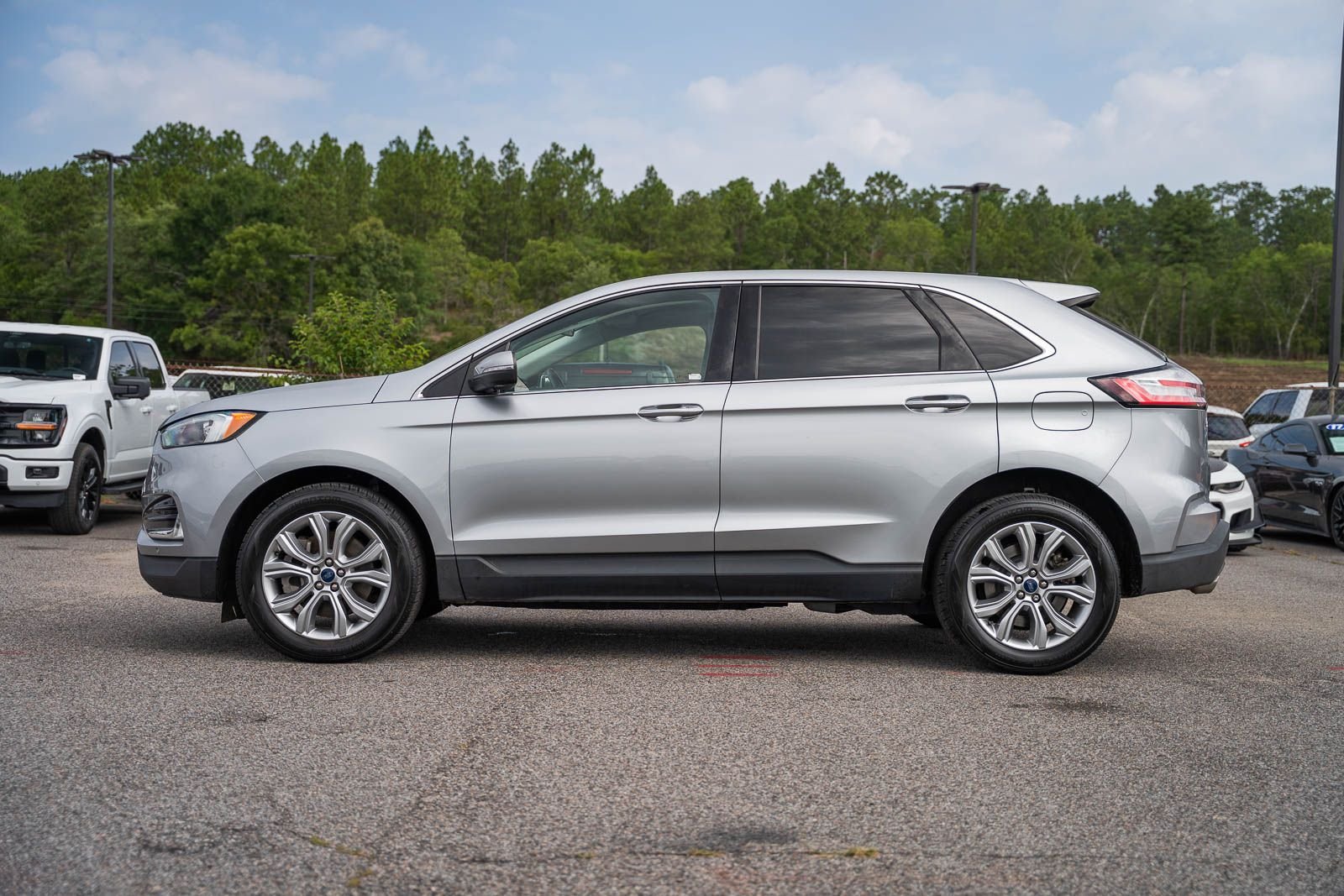 Used 2022 Silver Ford Titanium image 4