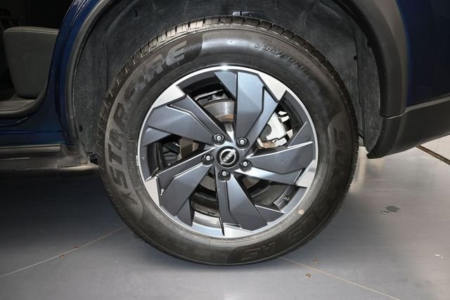 2025 Nissan Rogue SV - Photo 13