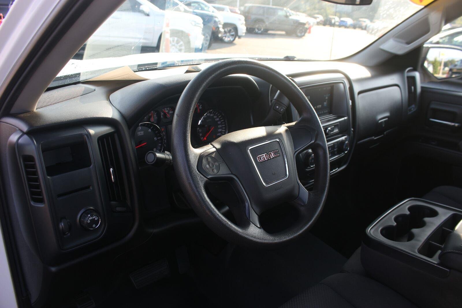 Used 2018 SUMMIT WHITE GMC 2WD Reg Cab 133.0" image 13
