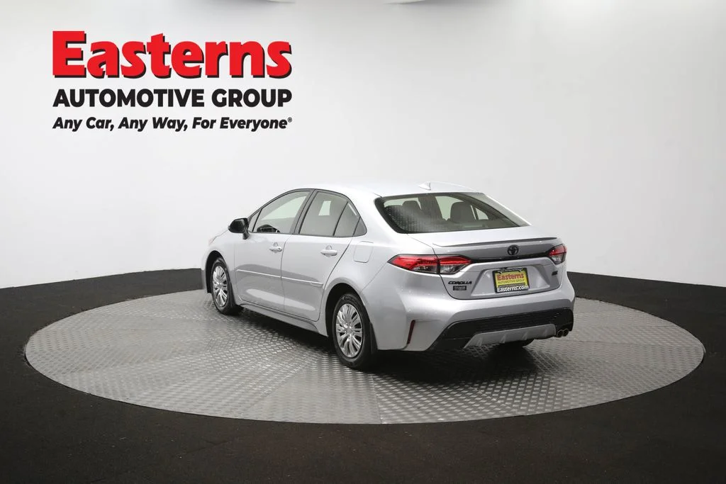 Used 2022 Silver Toyota SE image 62