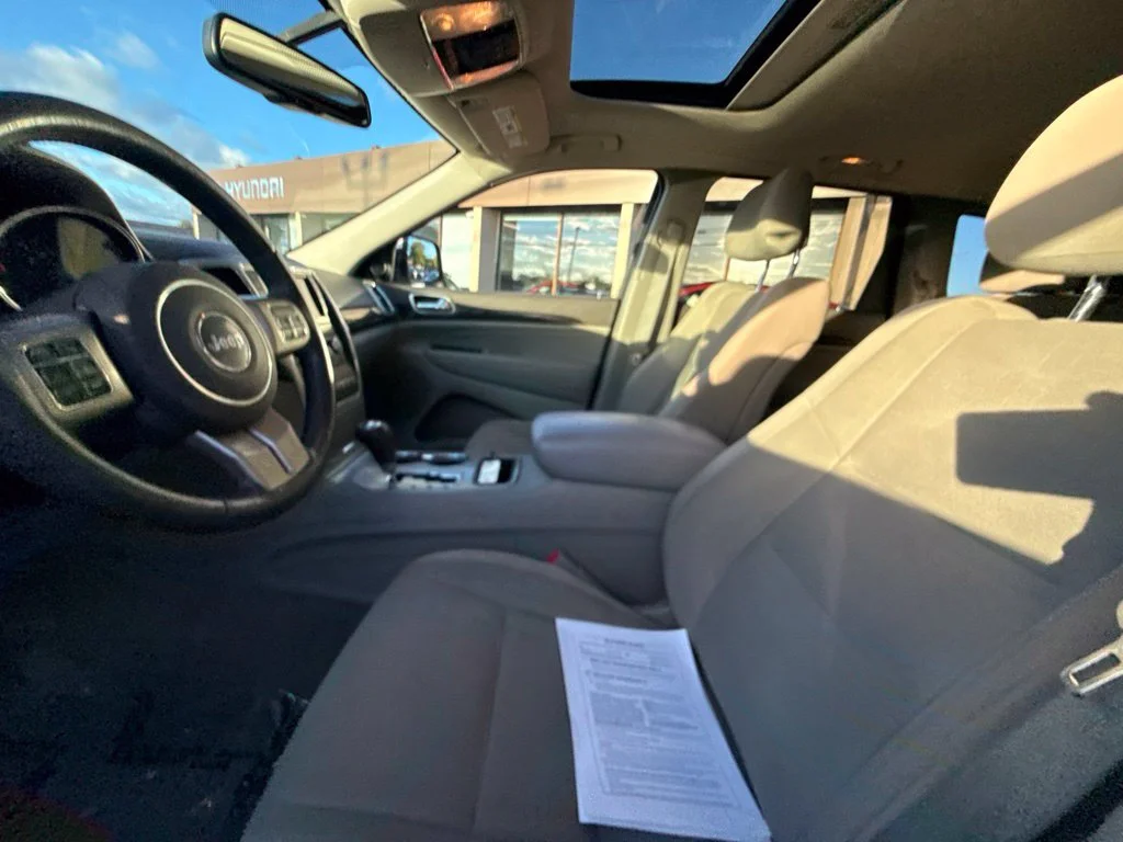 Used 2013 White Jeep Laredo image 23