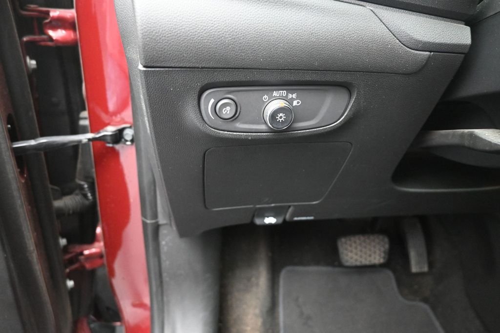 Used 2025 Red Buick Sport Touring image 13
