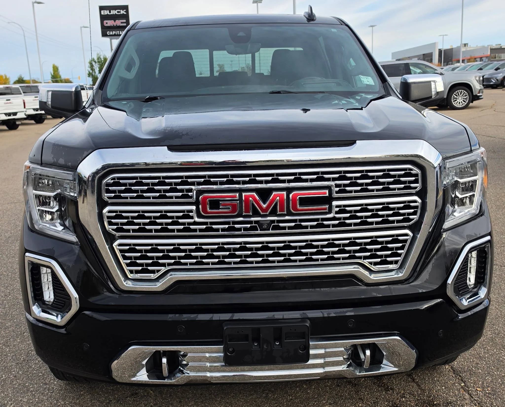 Used 2020 Black GMC Denali Crew Cab image 8
