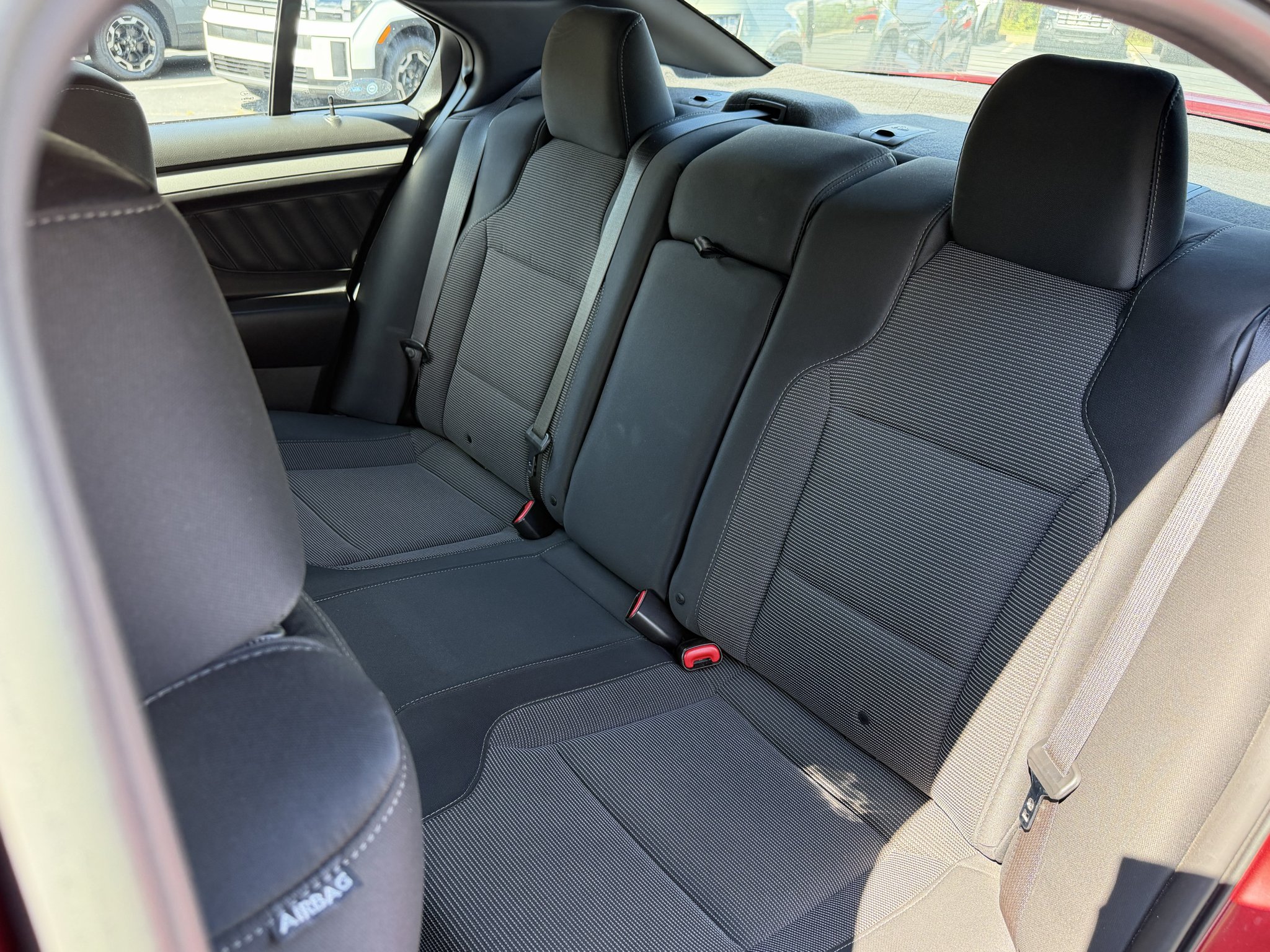 2018 Ford Taurus SEL - Photo 28