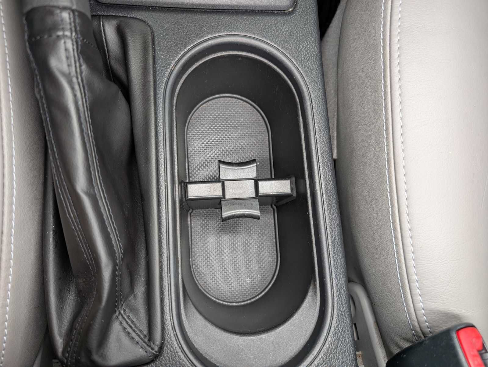 Used 2016 Ice Silver Metallic Subaru 2.5i Touring image 27