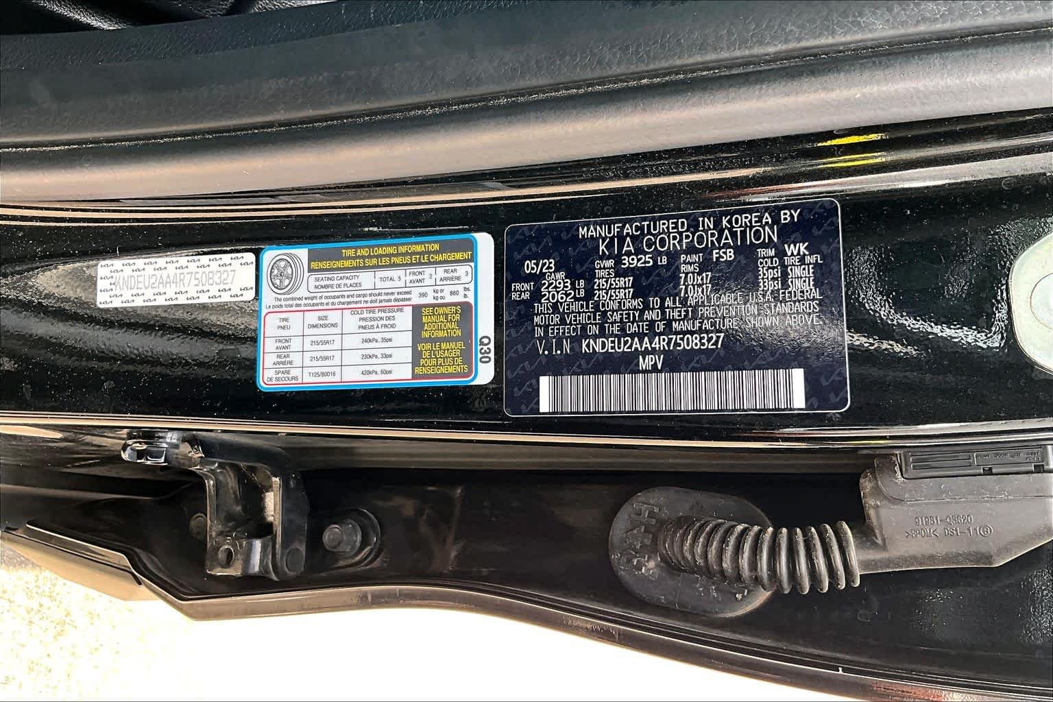 Used 2024 Fusion Black Kia S image 34