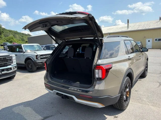 Used 2026 Gray Ford Tremor image 50