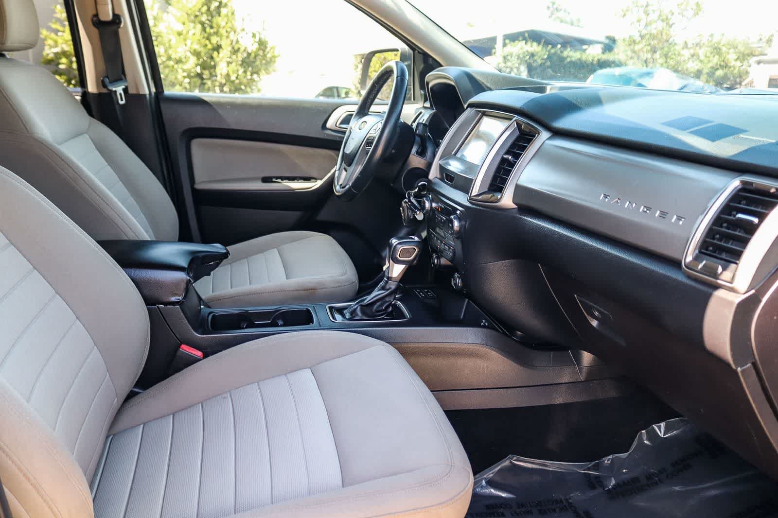 Used 2019 Shadow Black Ford XLT image 15