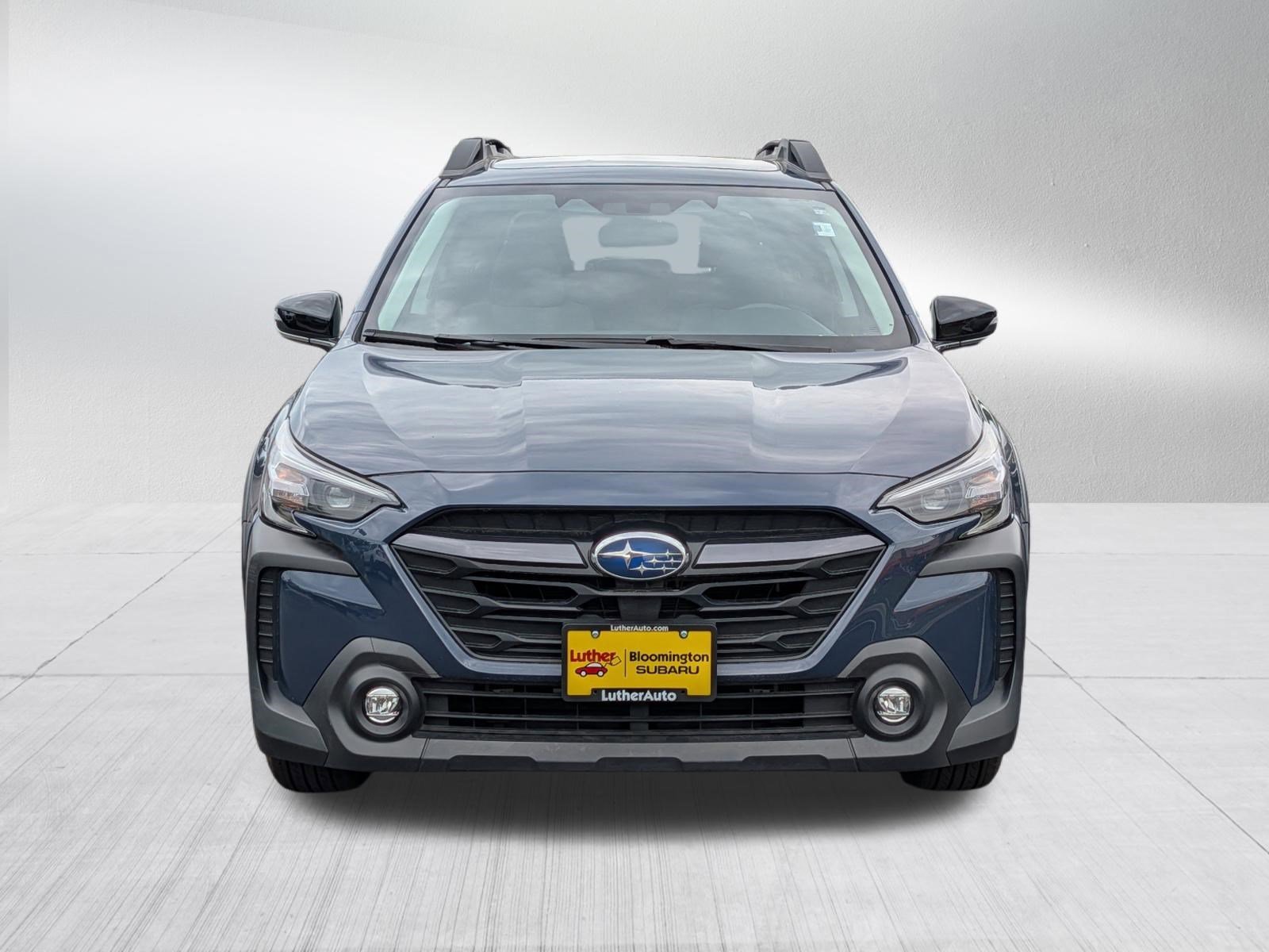 Used 2025 Cosmic Blue Pearl Subaru Premium image 2