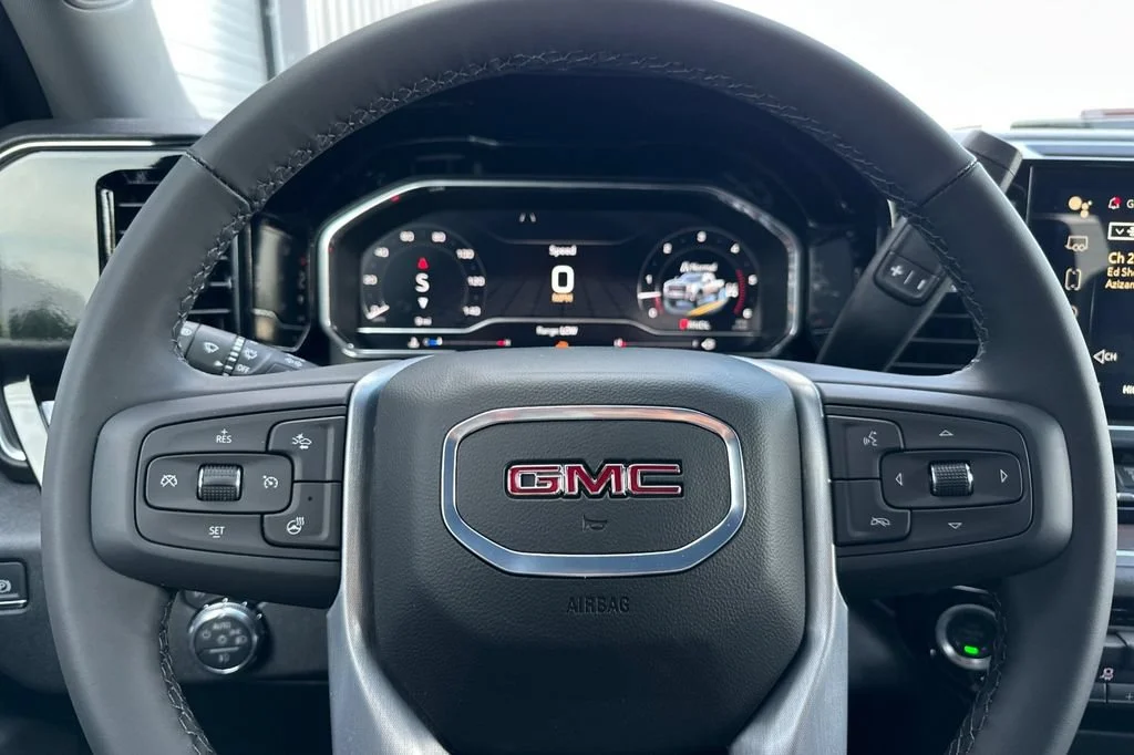 2025 GMC Sierra 2500HD SLT - Photo 20
