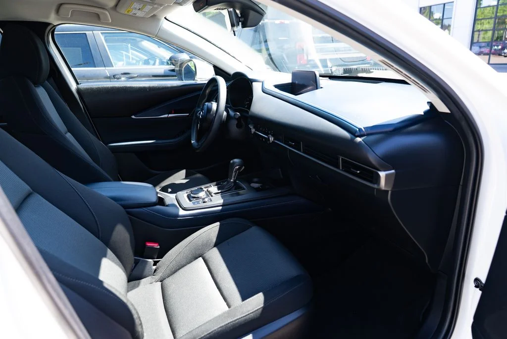 Used 2021 White Mazda 2.5 S image 25