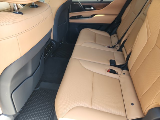 New 2026 Eminent White Pearl Lexus LUXURY image 27
