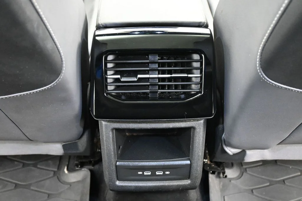 Used 2024 White Volkswagen S image 21