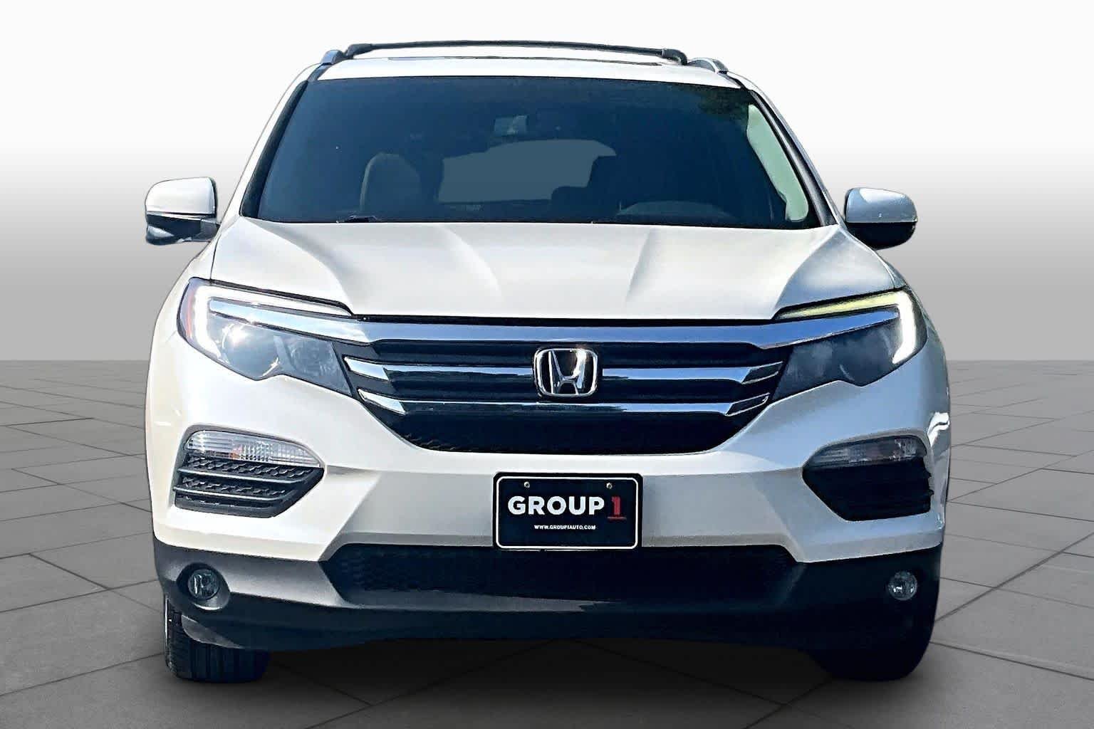 Used 2016 White Diamond Pearl Honda EX-L image 4
