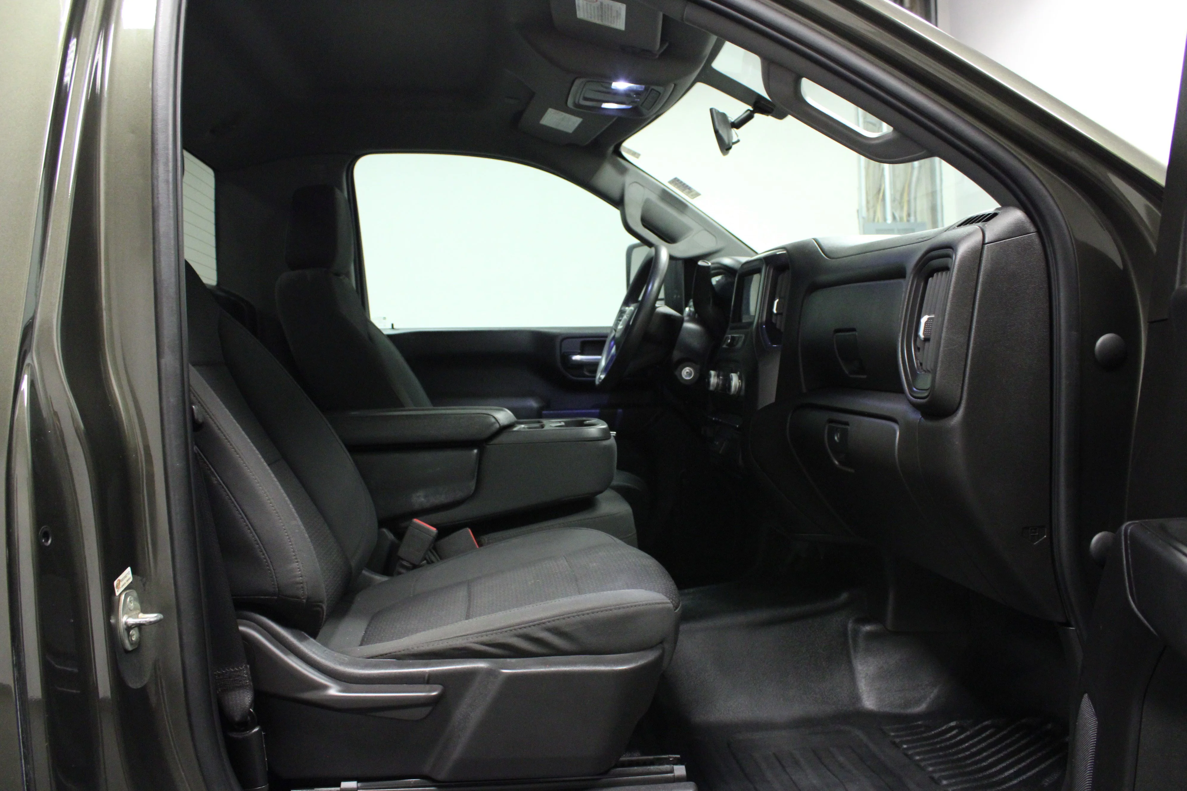 Used 2023 Forest Metallic GMC Pro image 14