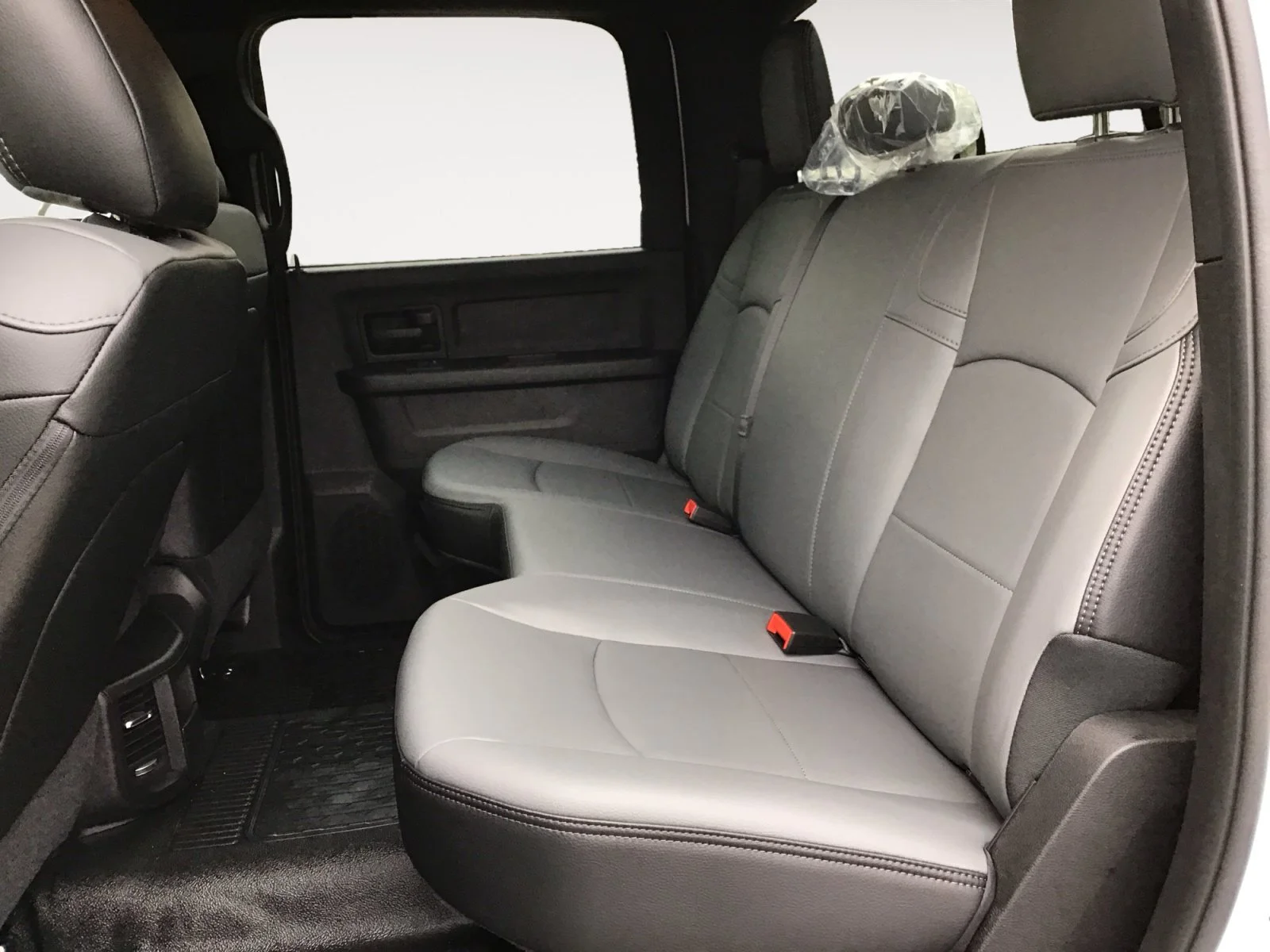 New 2026 Bright White Clearcoat Ram Tradesman image 21