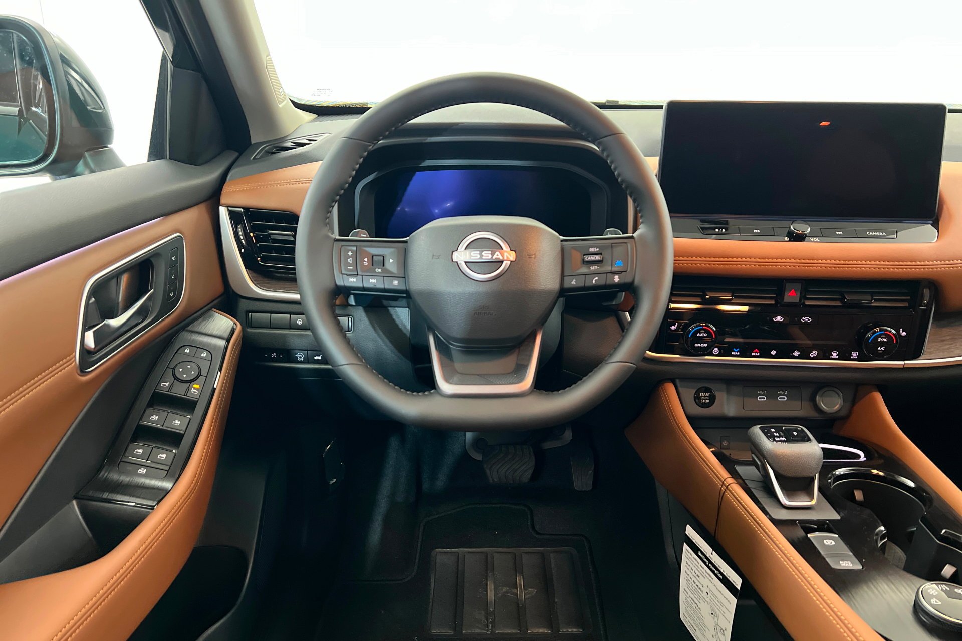 New 2026 Obsidian Green Pearl Nissan Platinum image 13