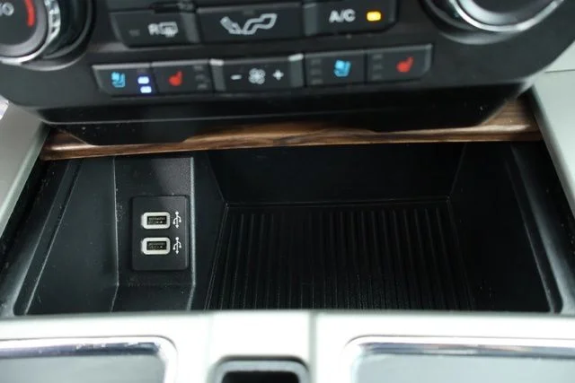 Used 2019 Black Metallic Ford Lariat image 22