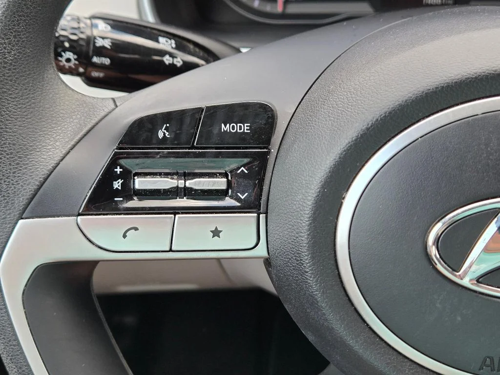 Used 2023 Gray Hyundai SEL image 20