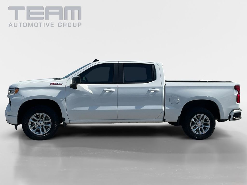 Used 2025 Summit White Chevrolet RST image 4