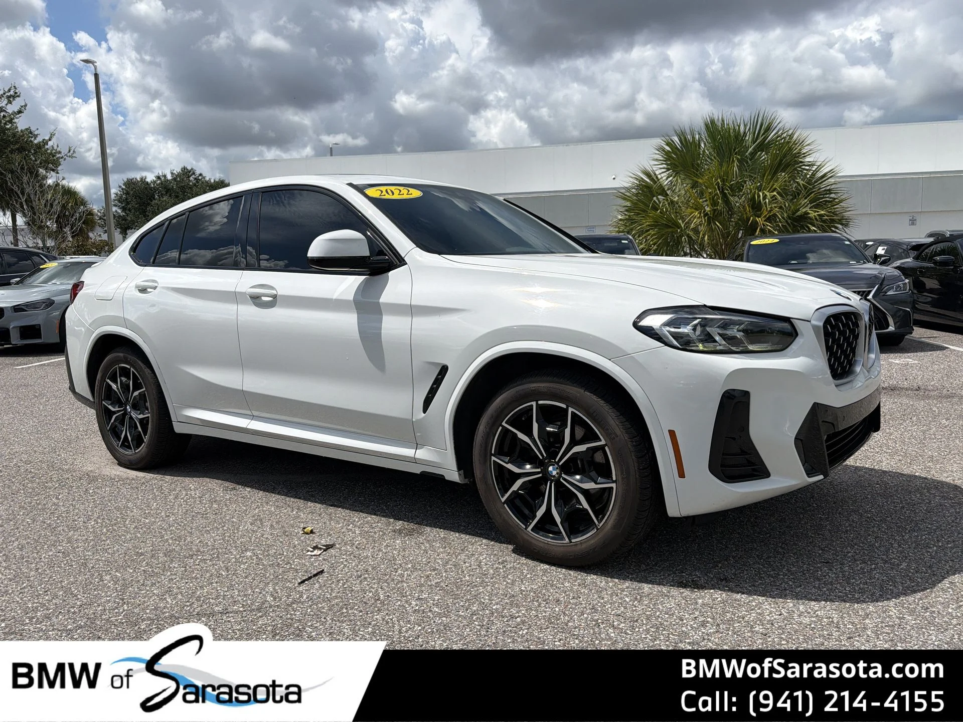2022 BMW X4 xDrive30i's photo