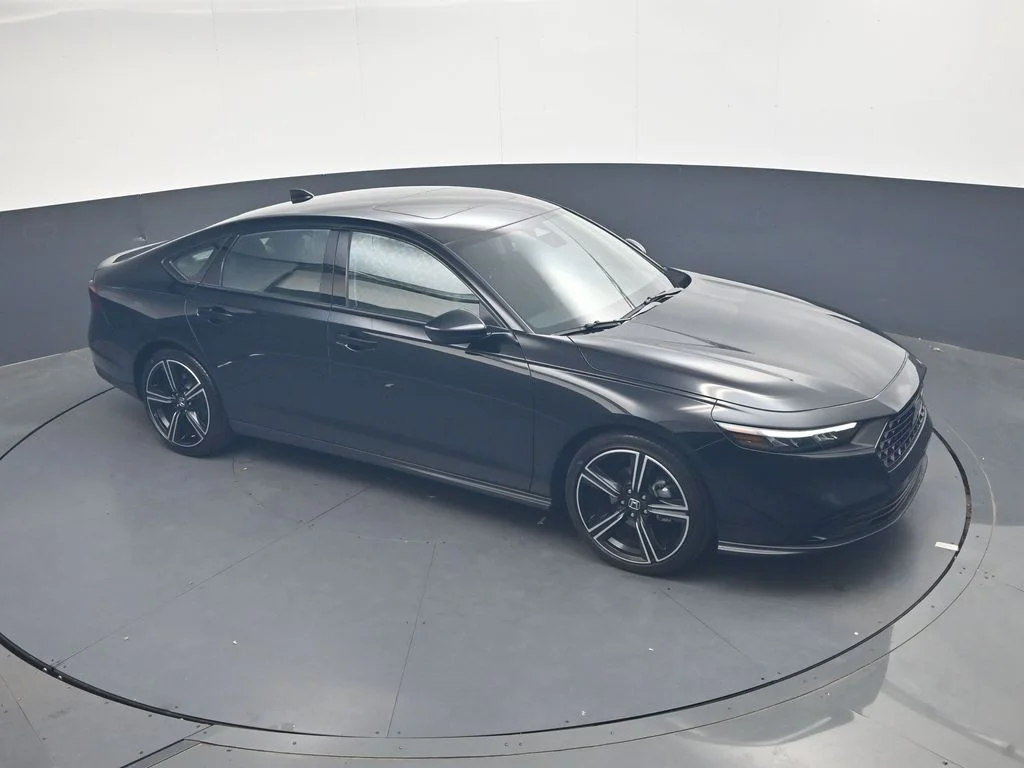 Used 2026 Crystal Black Pearl Honda SE image 18