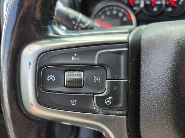 Used 2021 White Chevrolet RST image 34