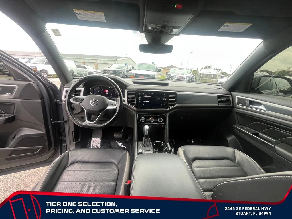 Used 2020 Gray Volkswagen 3.6L V6 SEL Premium image 33