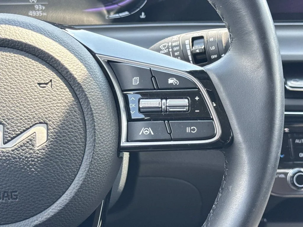 Used 2026 Orange Kia S image 14