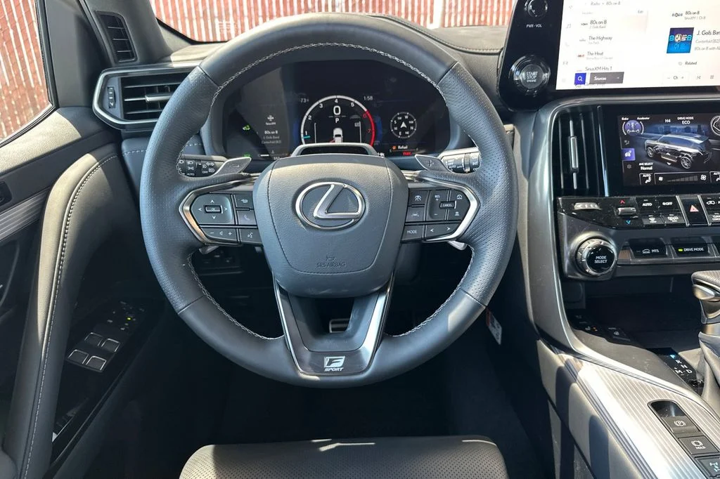2026 Lexus LX 600 F-Sport - Photo 14