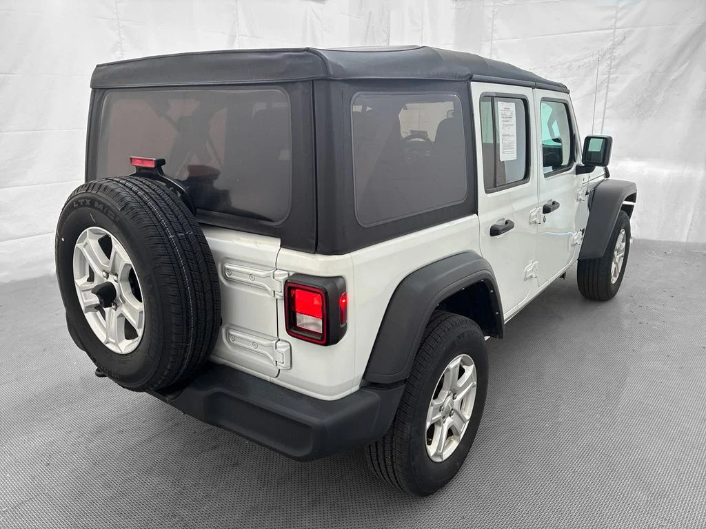 Used 2022 White Jeep Unlimited Sport S image 7