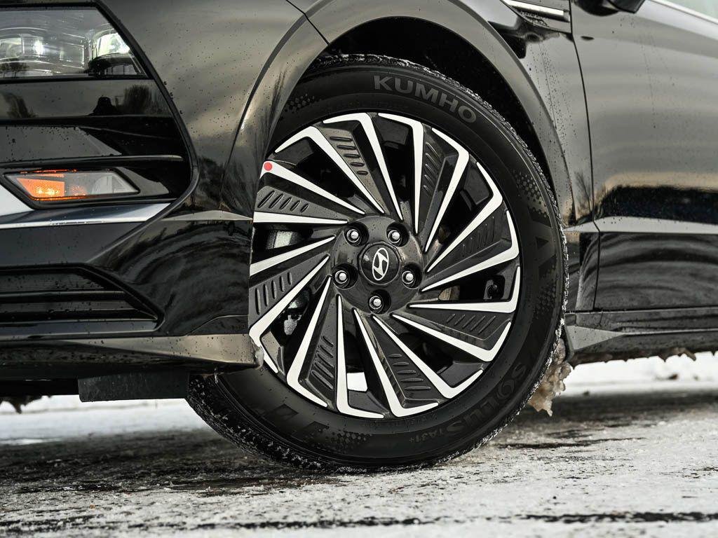 New 2026 Abyss Black Hyundai SEL FWD image 30
